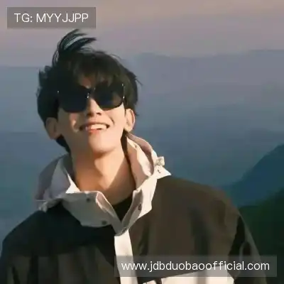 滑璇鸣